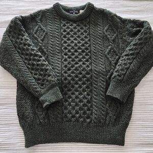 Men's Traditional Crew Neck Aran Sweater, Size Med, 100% Wool, The Irish Store
